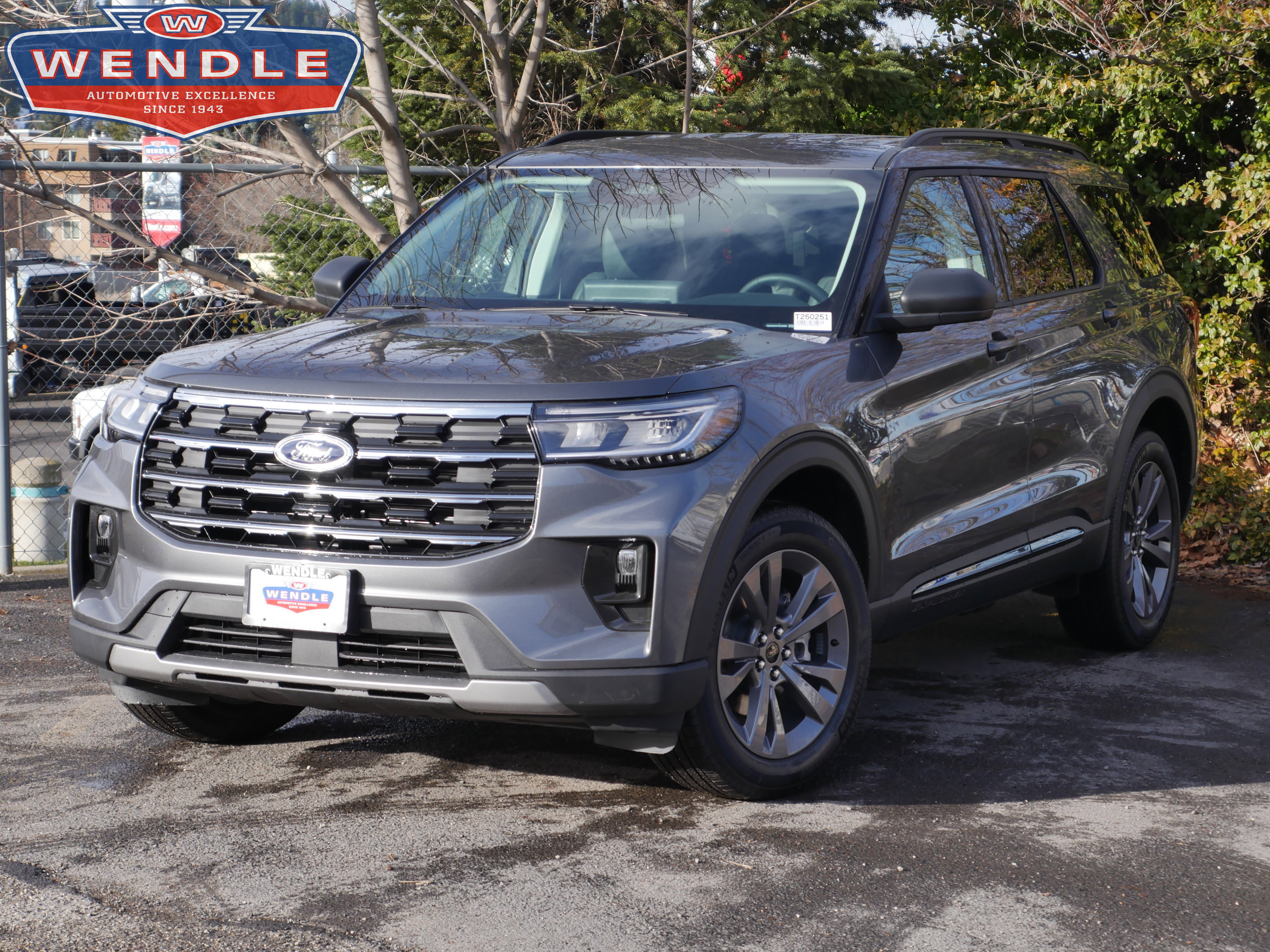2026 Ford Explorer Active's photo