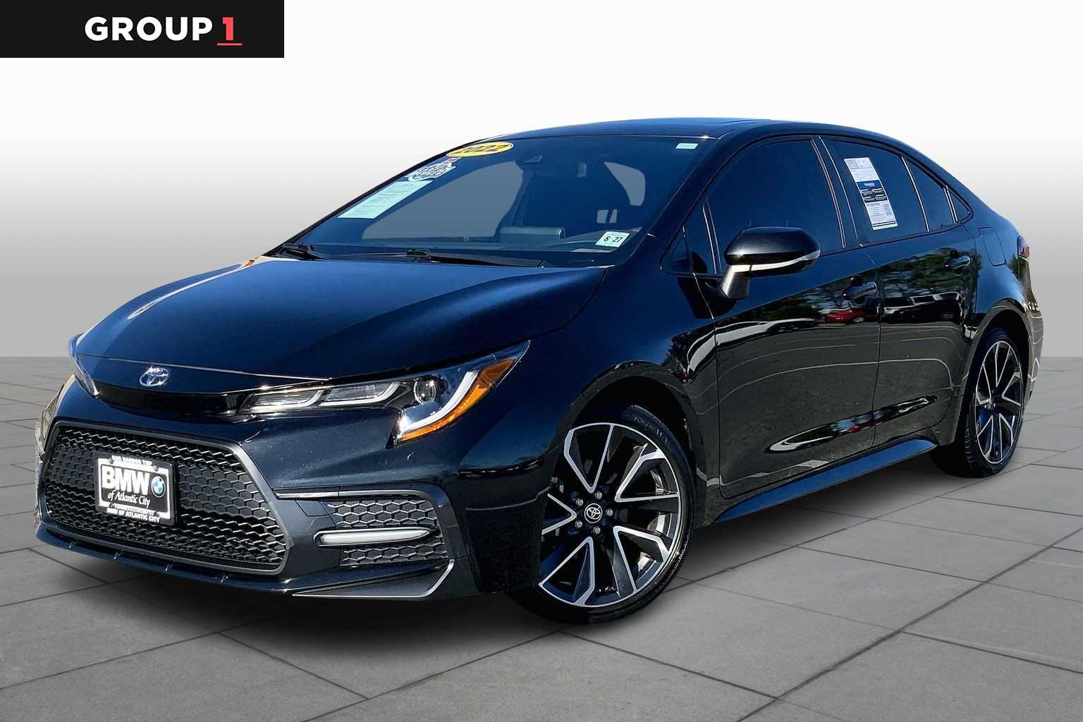 2022 Toyota Corolla SE's photo