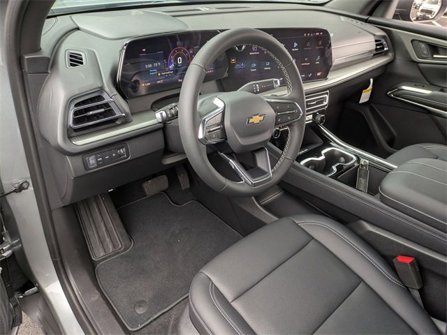 2026 Chevrolet Traverse photo 14