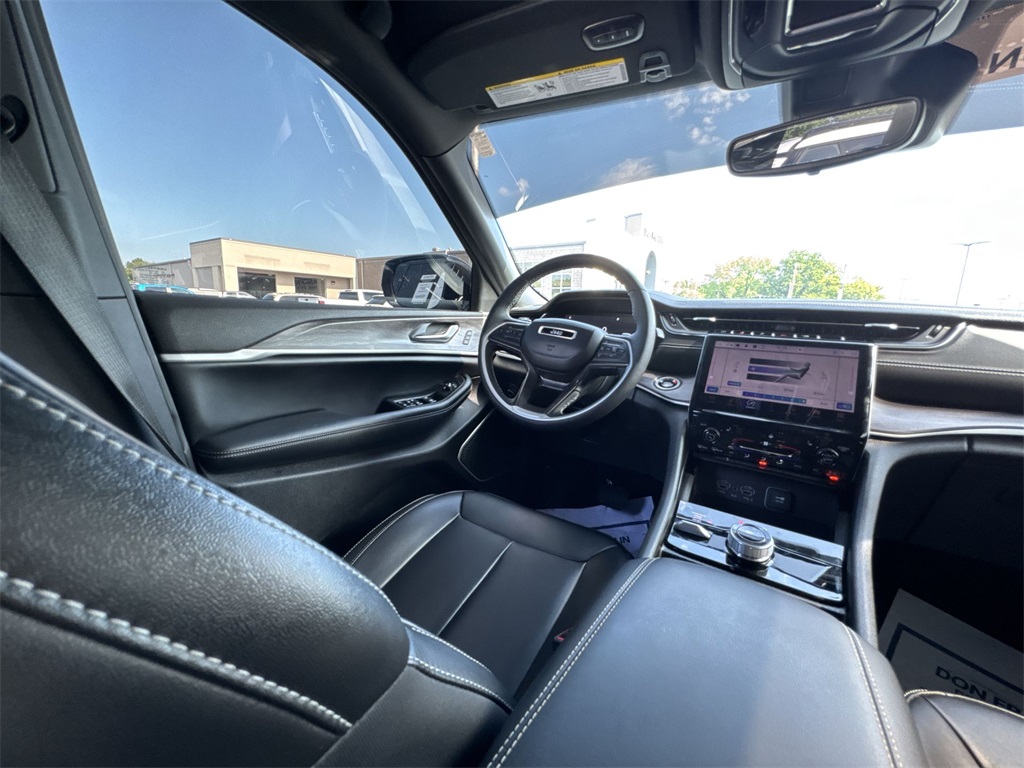 2024 Jeep Grand Cherokee Limited photo 15