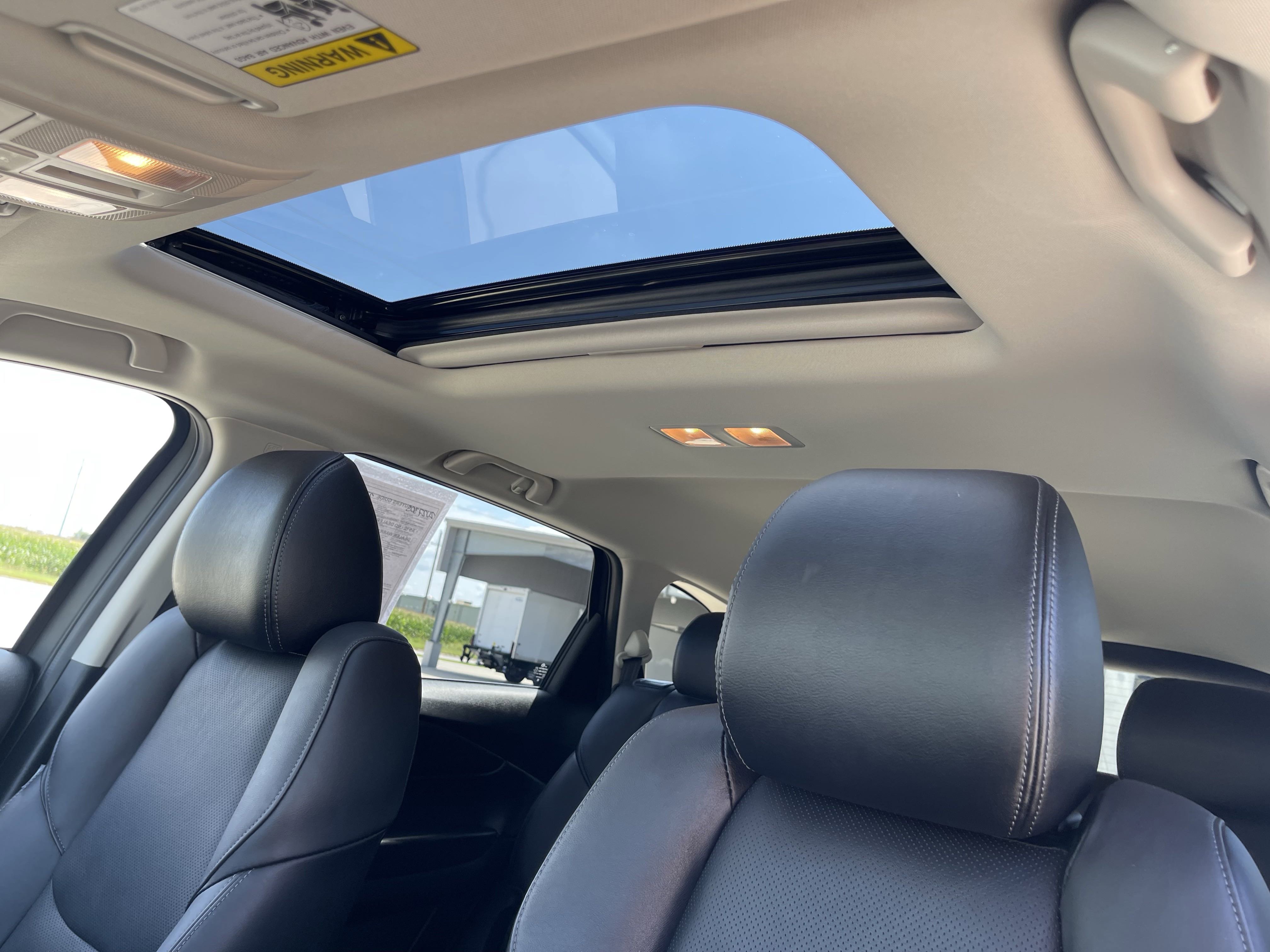 2023 Mazda CX-9 Touring photo 3