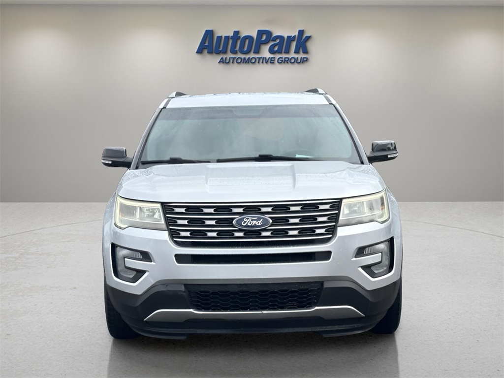 Used 2017 Ford Explorer XLT with VIN 1FM5K7D81HGD17955 for sale in La Porte, IN