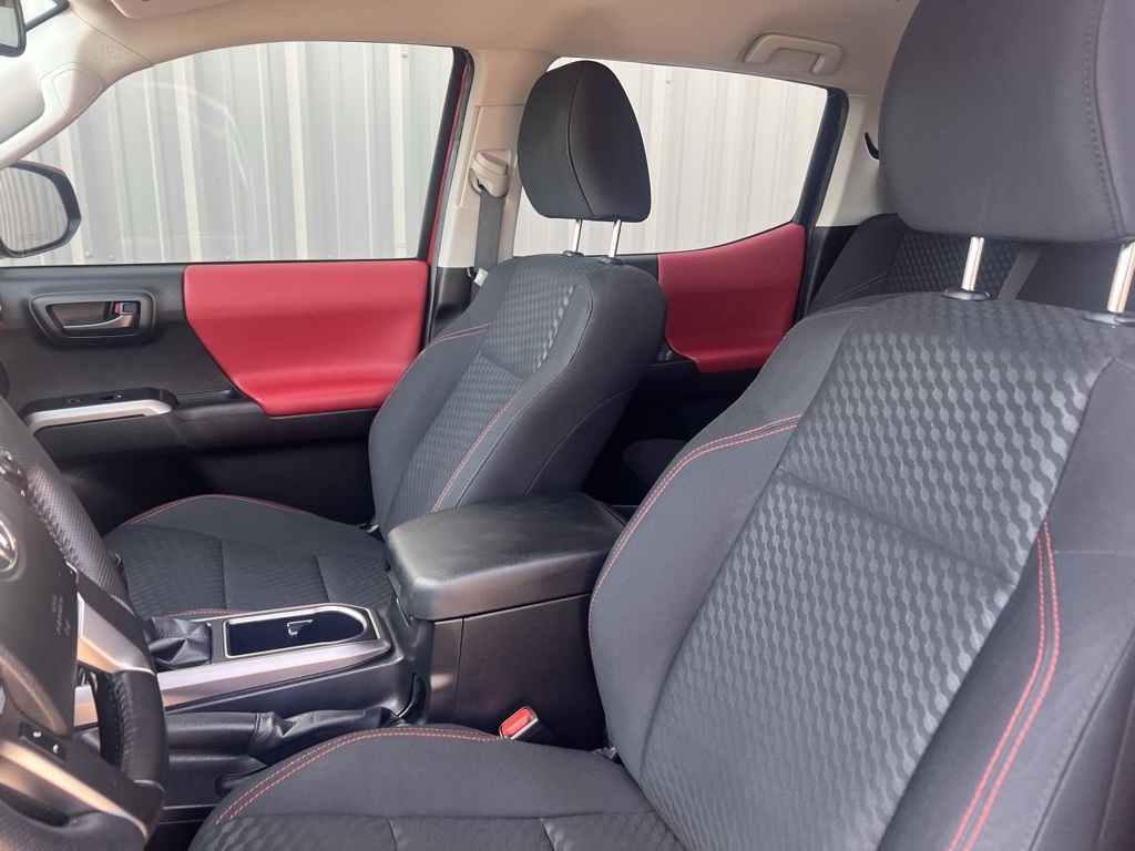 2023 Toyota Tacoma SR5 photo 19