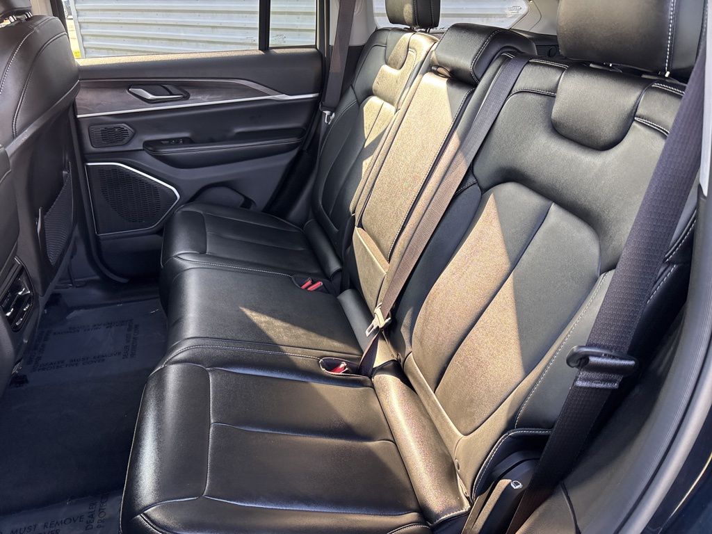2024 Jeep Cherokee Limited 4xe photo 26