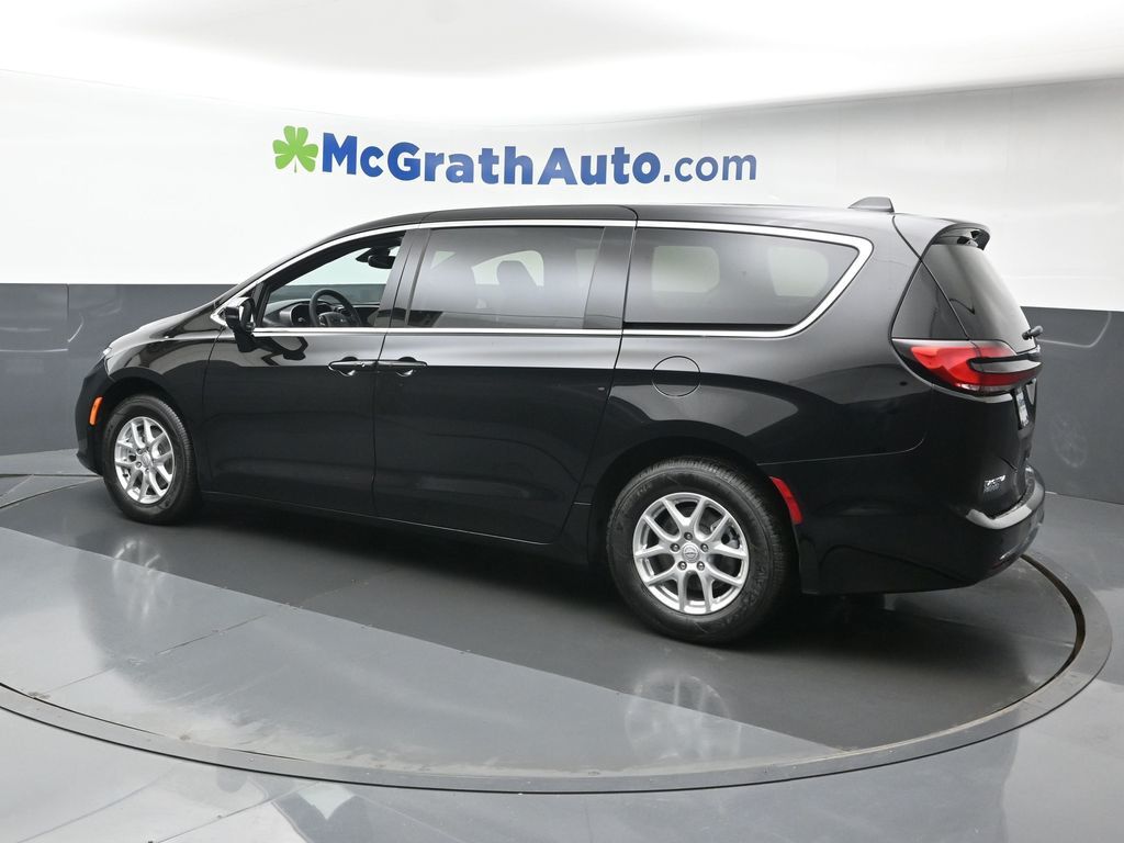 2026 Chrysler Pacifica photo 27
