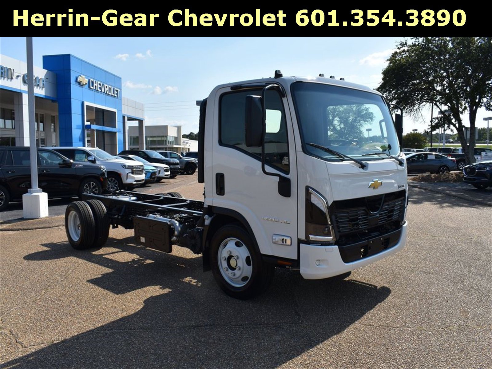 New 2025 Chevrolet Low Cab Forward 5500 XD 1WT's photo