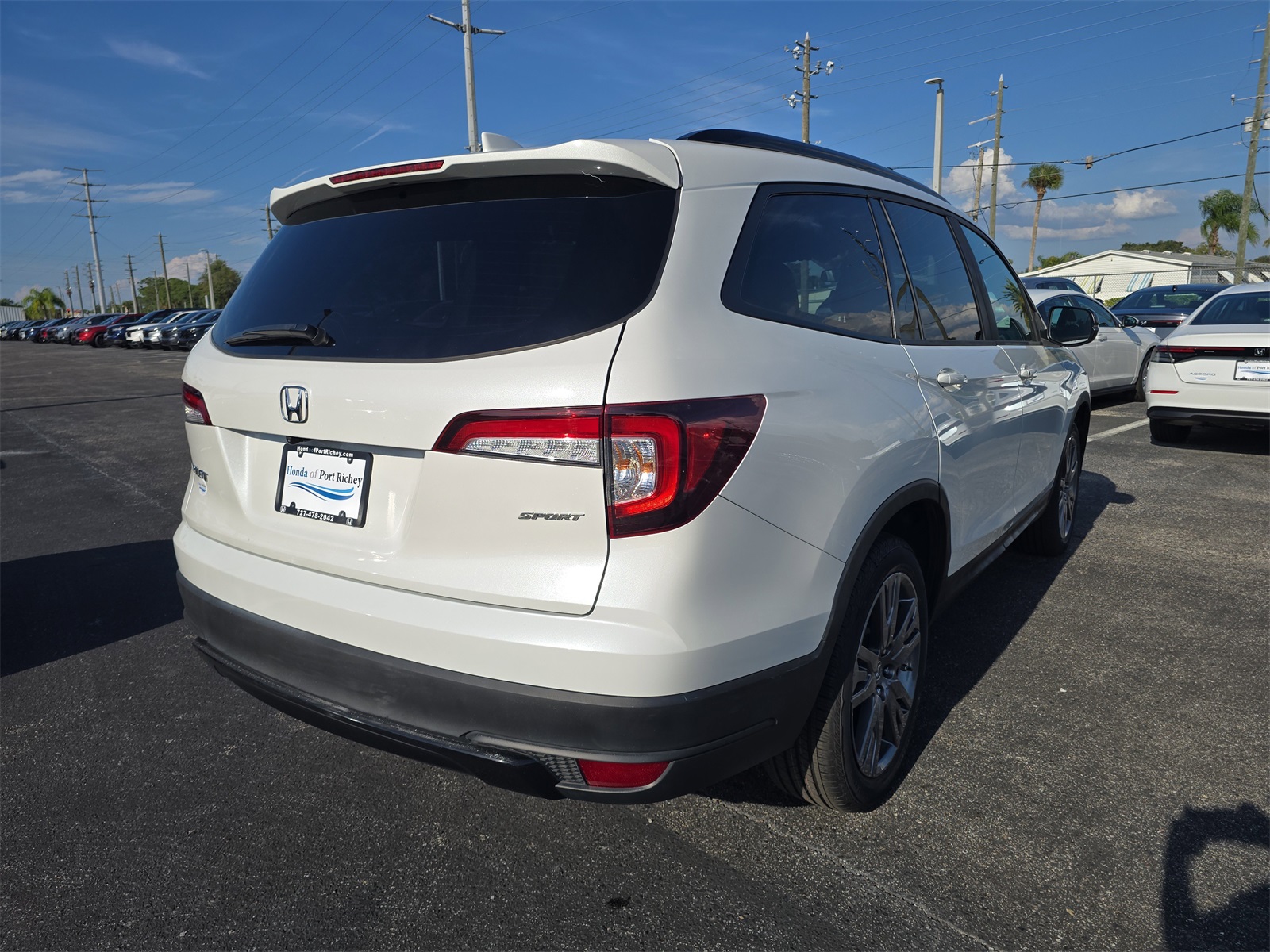 2022 Honda Pilot Sport photo 3