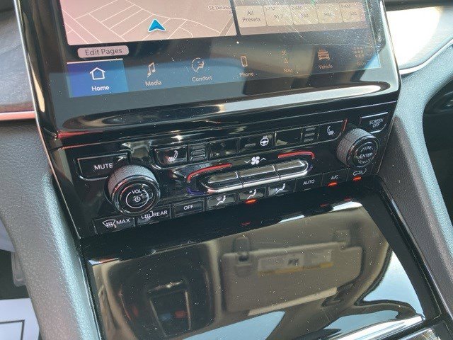 2023 Jeep Cherokee 4xe photo 18