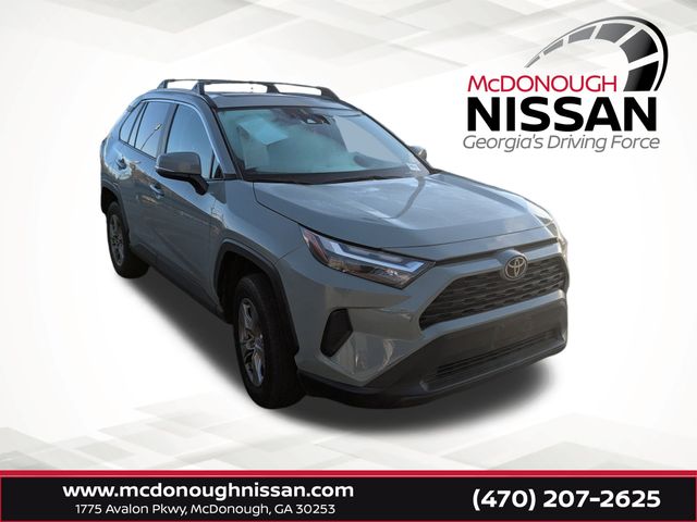 2022 Toyota RAV4 XLE's photo