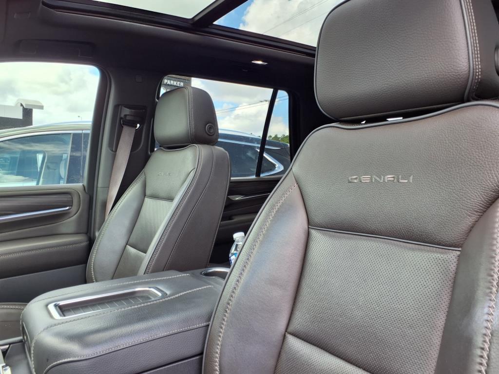 2022 Gmc Yukon Denali photo 18