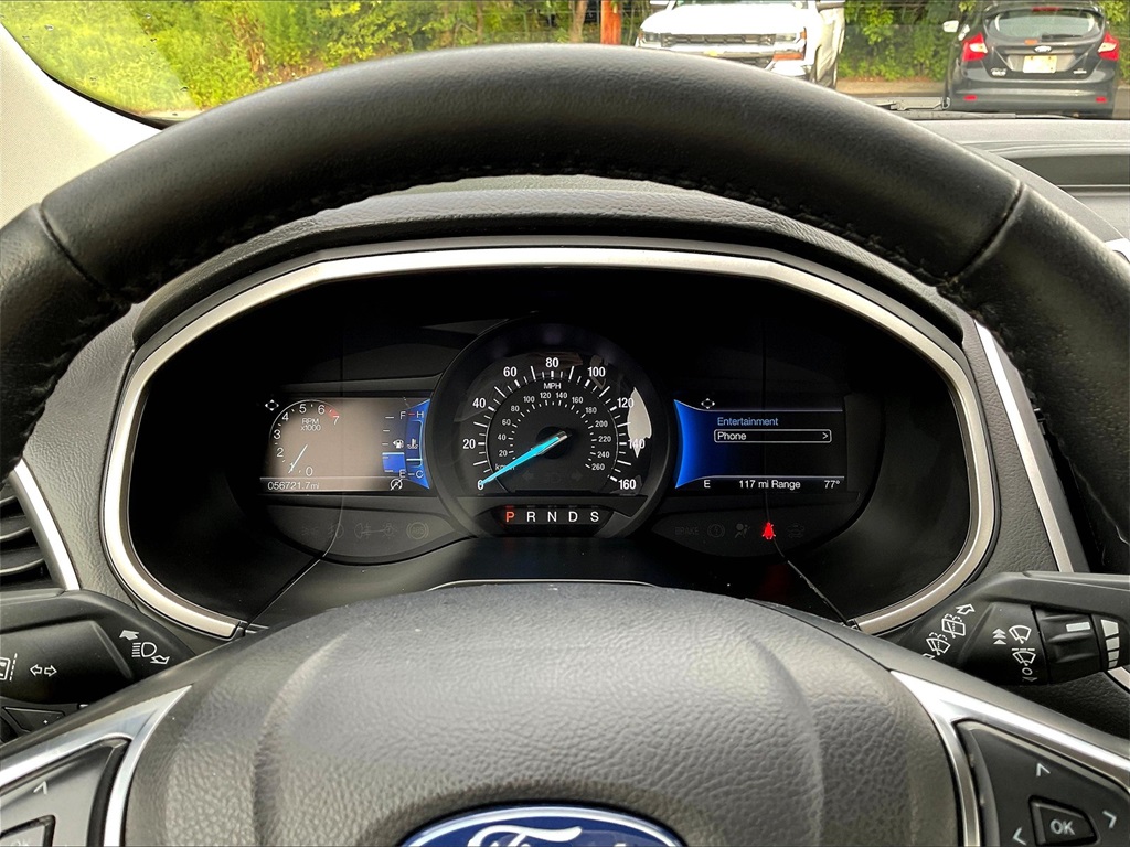 2021 Ford Edge SEL photo 15