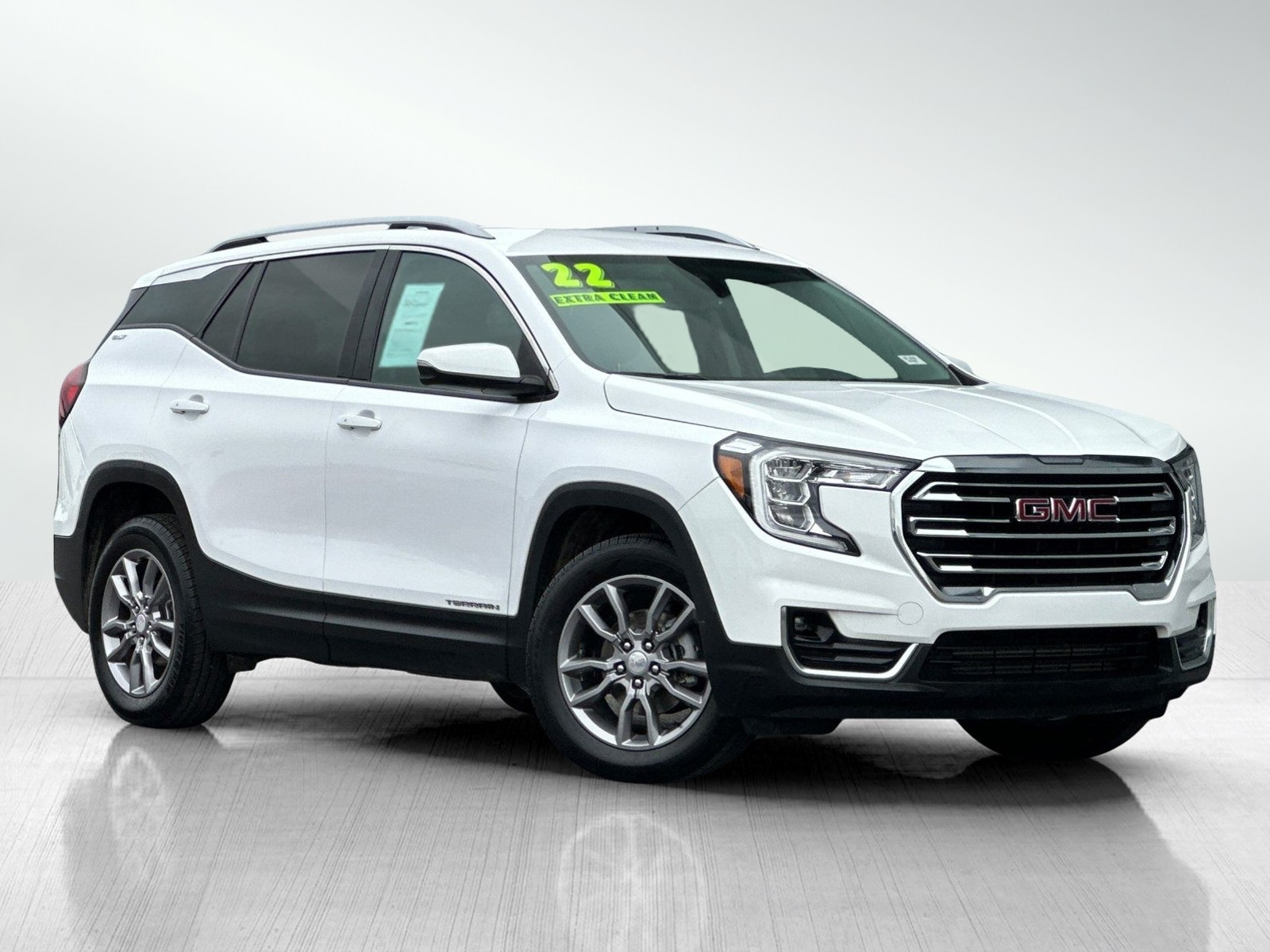2022 Toyota RAV4 SLT photo 2