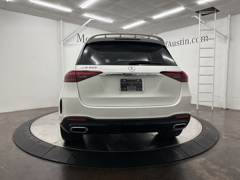 2025 Mercedes Benz GLE 350 4MATIC photo 4