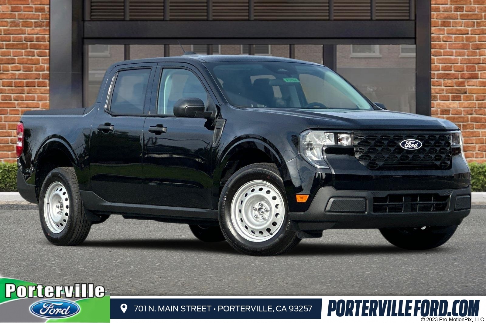 2025 Ford Maverick XL's photo