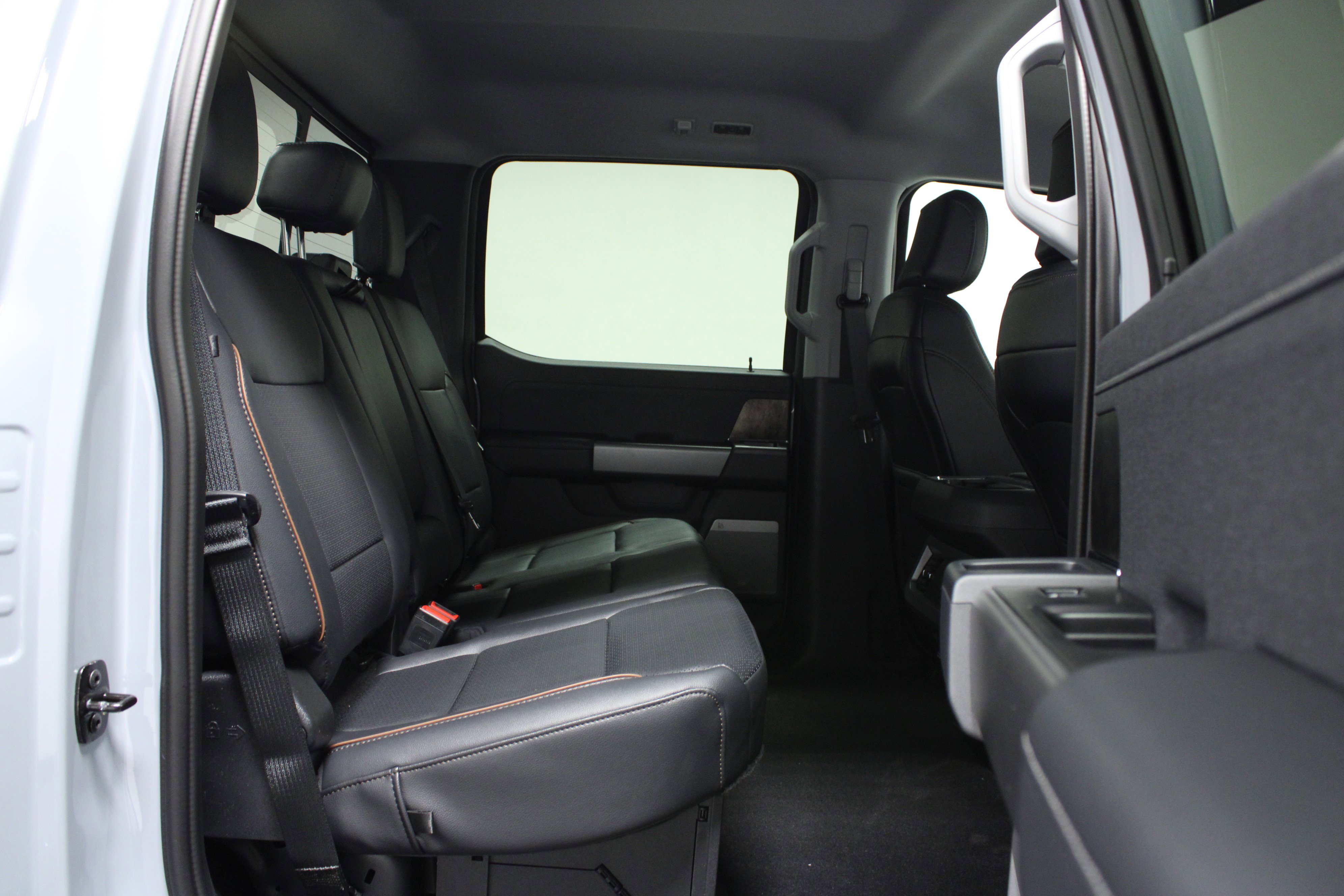 2025 Ford F-250 Lariat photo 13