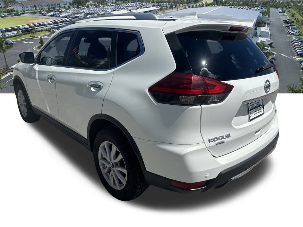 2020 Nissan Rogue SV photo 6