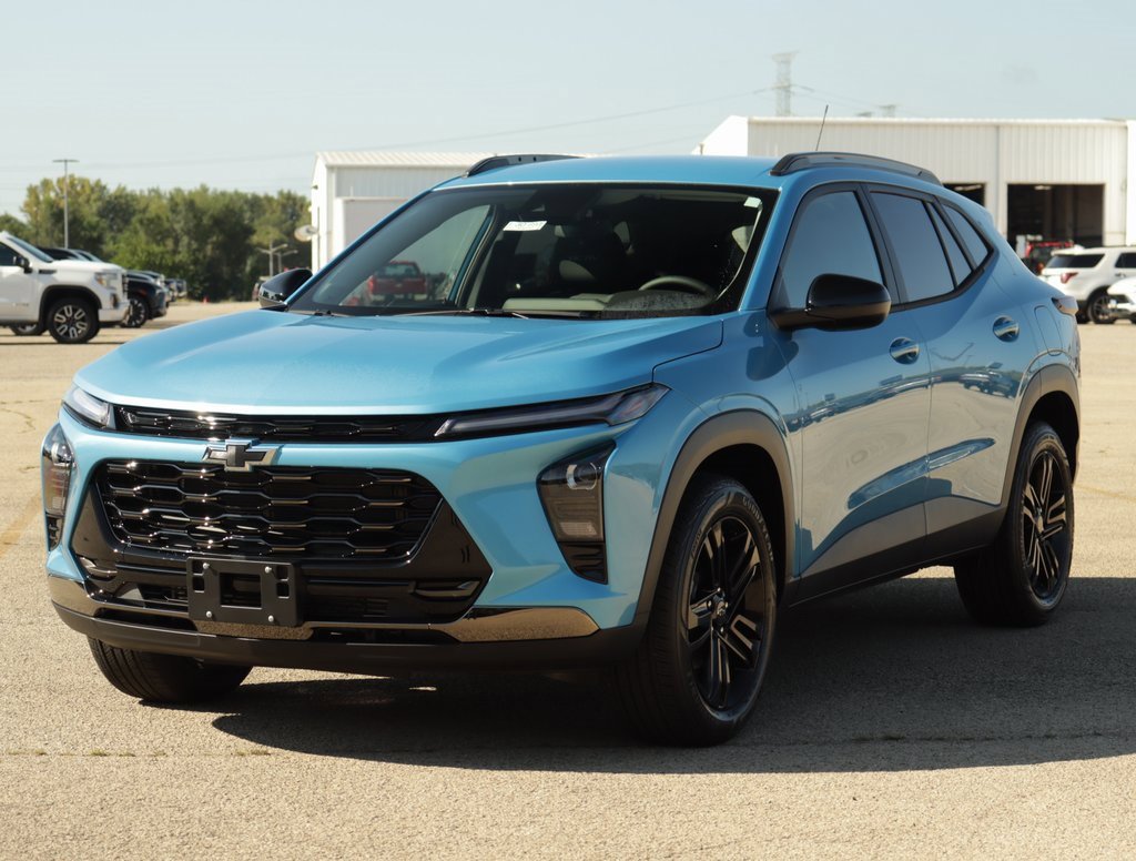 2025 Chevrolet Trax ACTIV photo 2