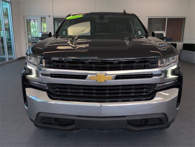 2021 Chevrolet Silverado 1500 LT photo 3