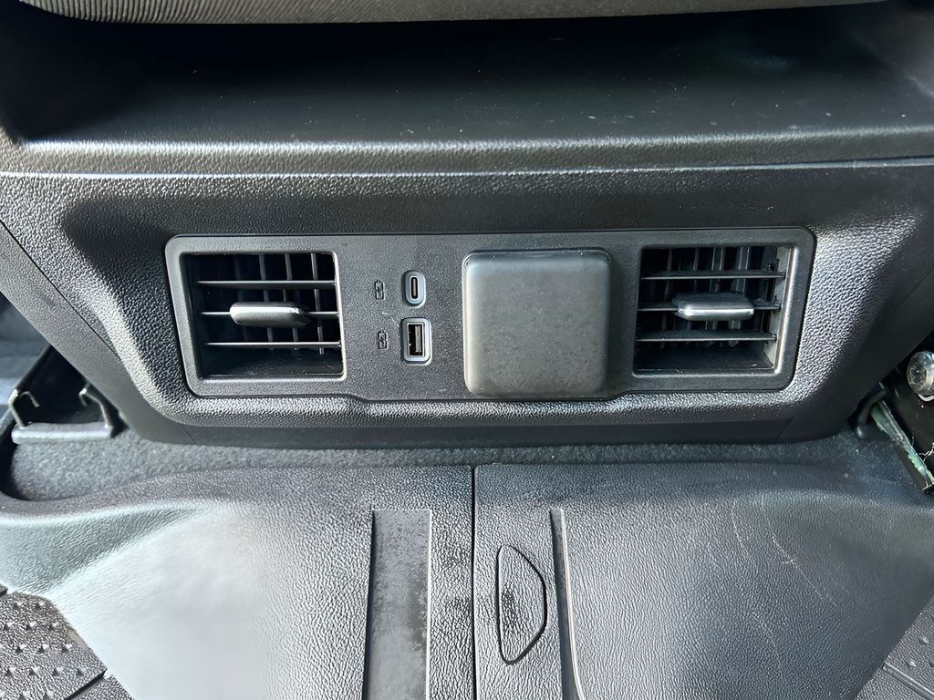 2024 Chevrolet Silverado 1500 RST photo 15
