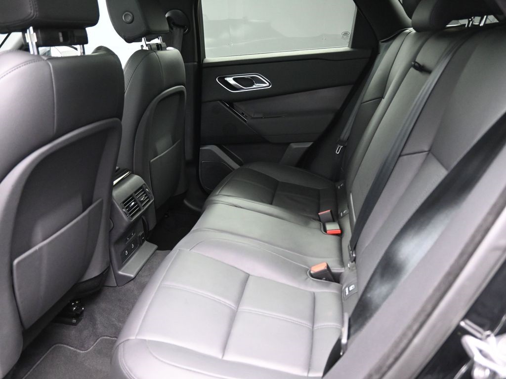 2024 Land Rover Range Rover Velar SE photo 11