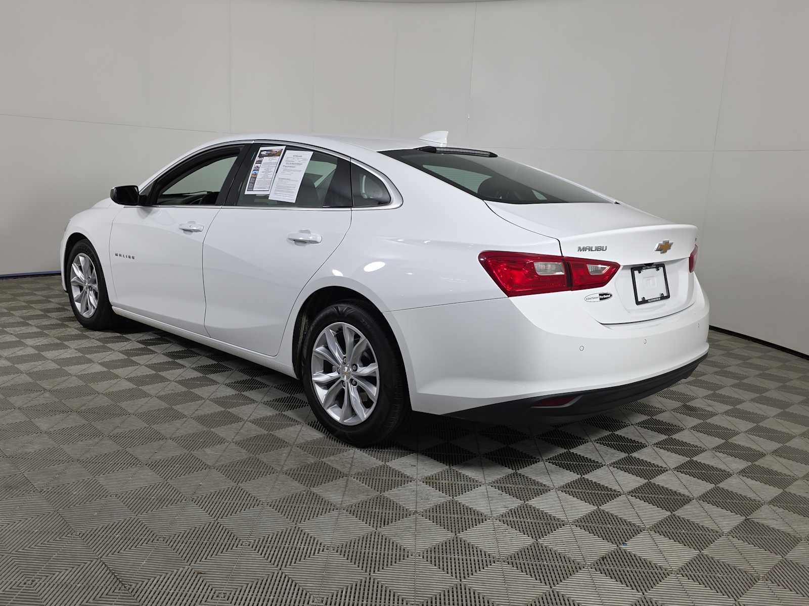 2024 Chevrolet Malibu 1LT photo 5