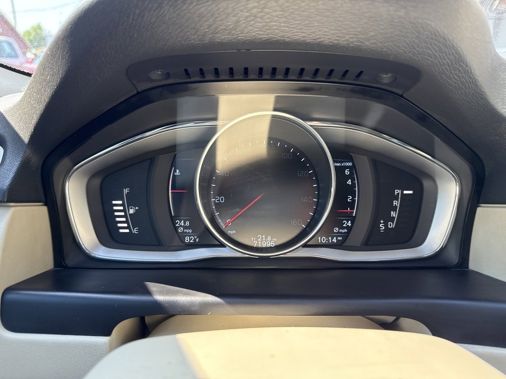 2016 Volvo XC70 T5 Drive-E Premier photo 15