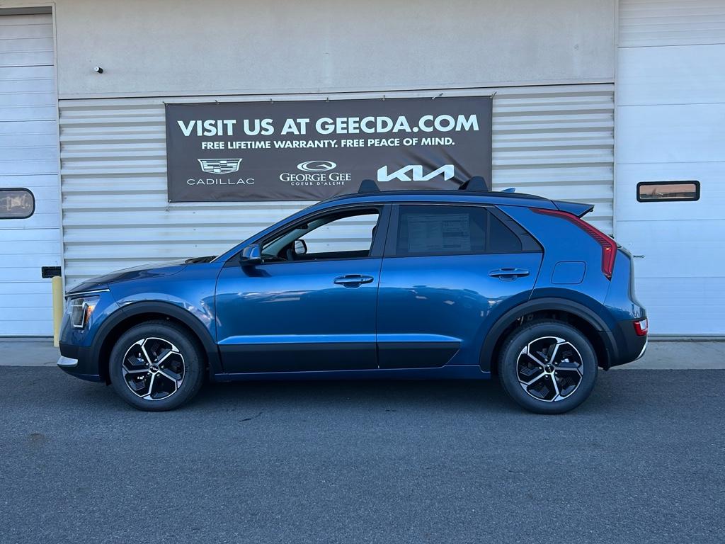 2025 Kia Niro EX photo 3