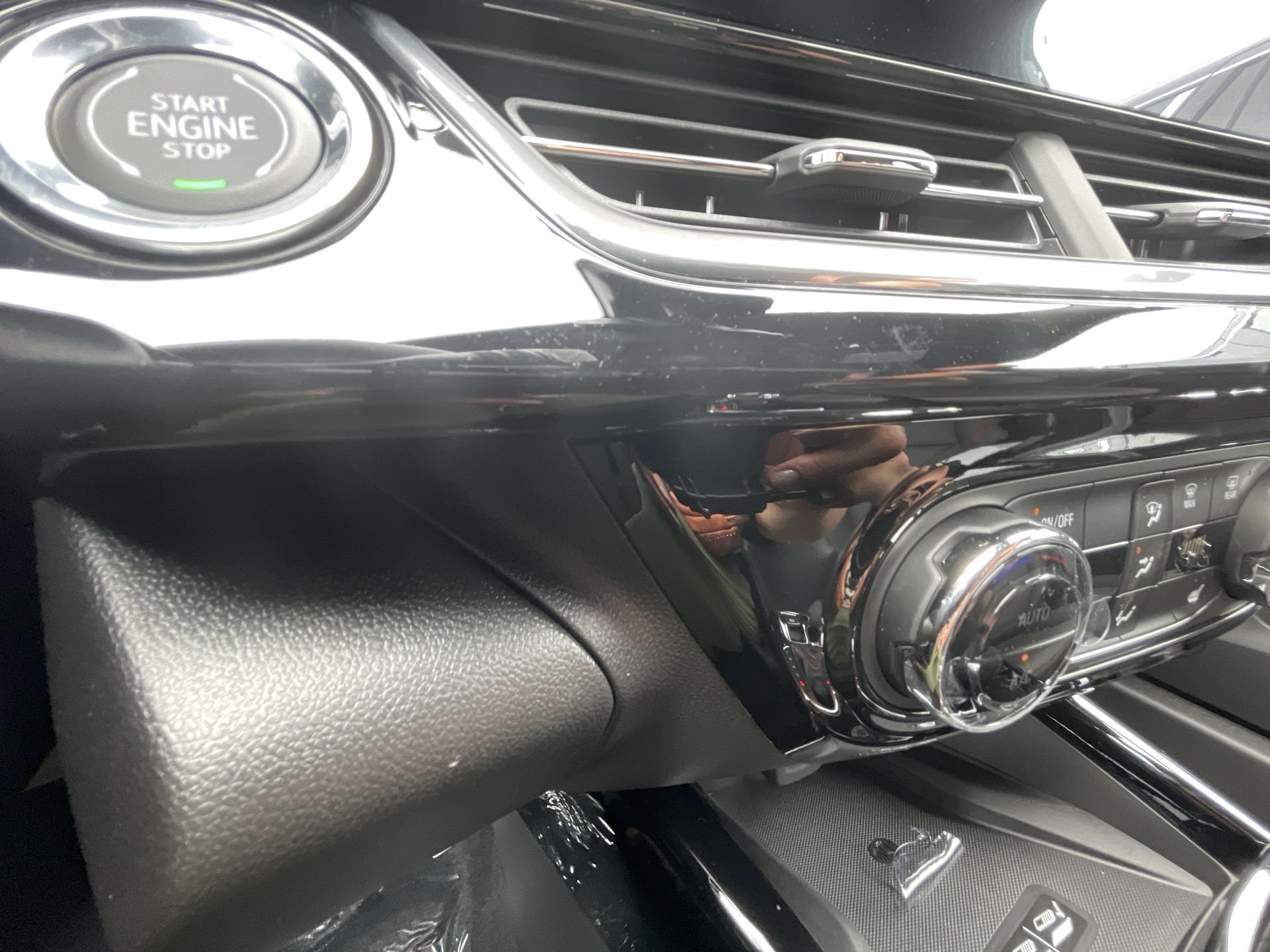2025 Chevrolet Trax photo 48