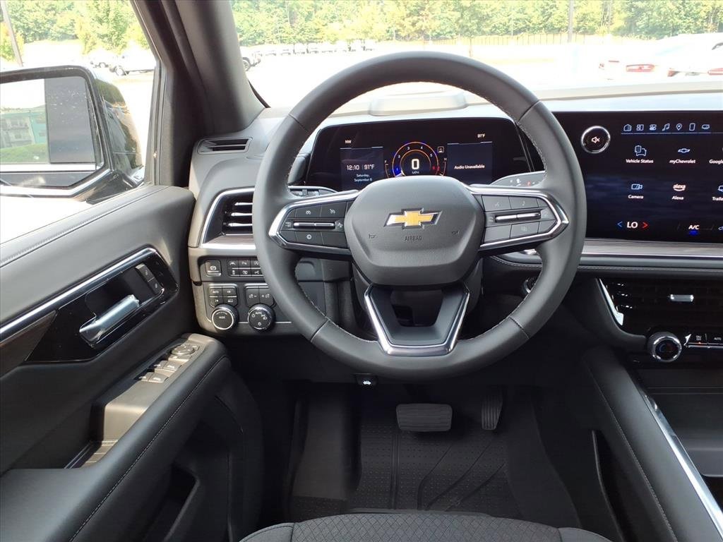 2025 Chevrolet Suburban LS photo 19