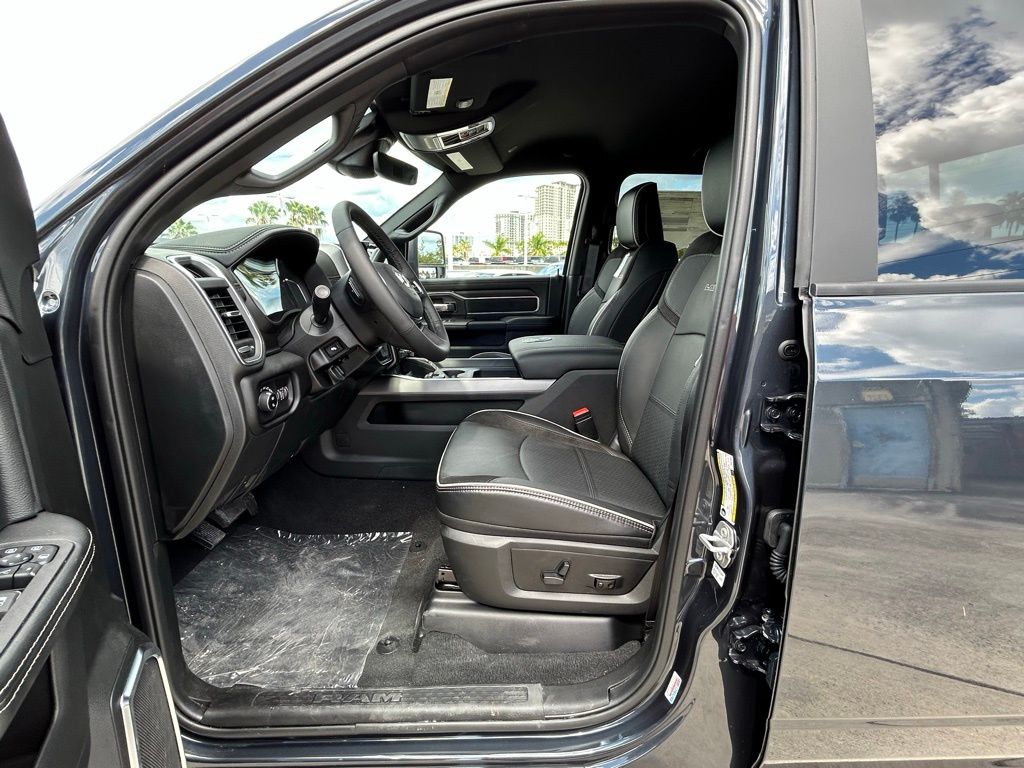2025 Ram 3500 Laramie photo 15