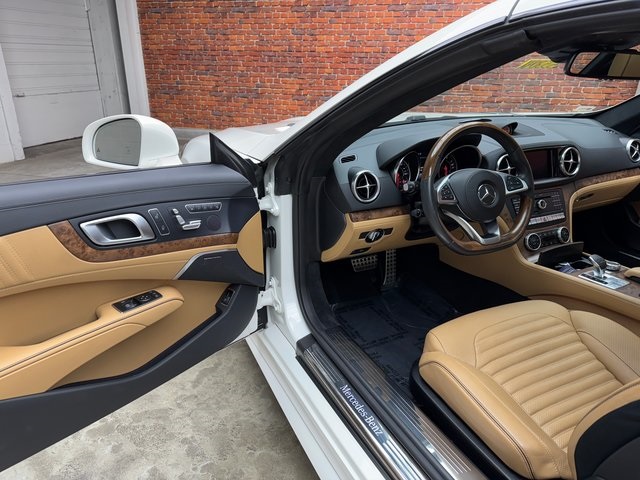 2017 Mercedes Benz SL 450 photo 9