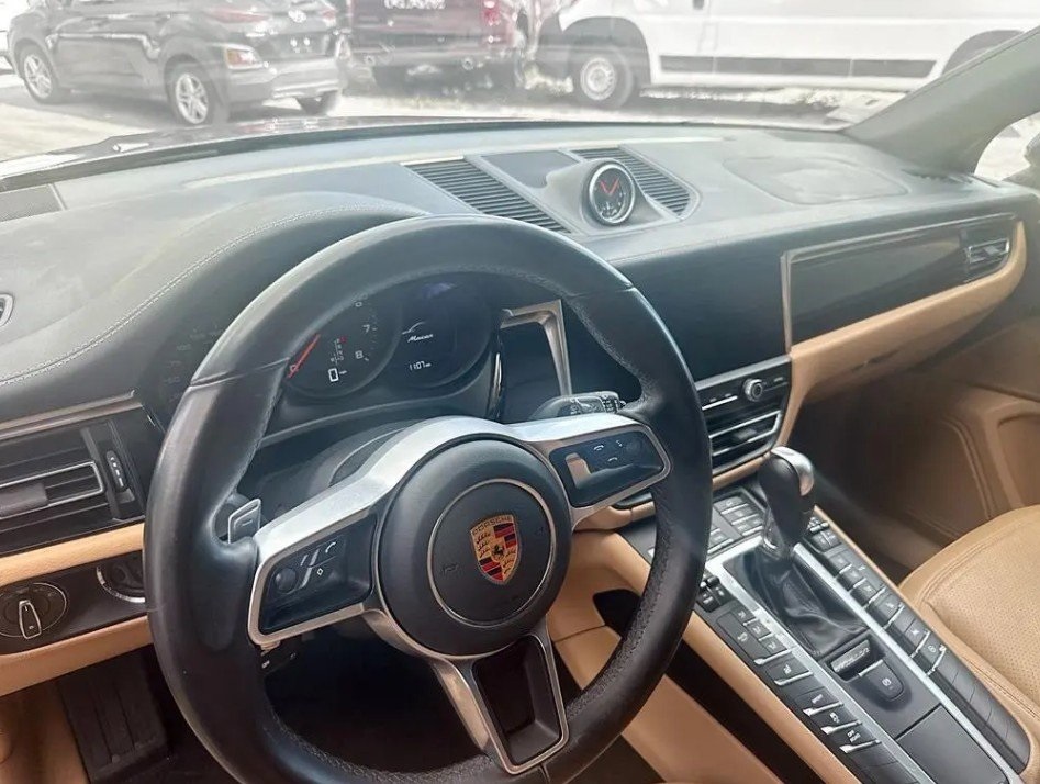 2021 PORSCHE MACAN - Image 6