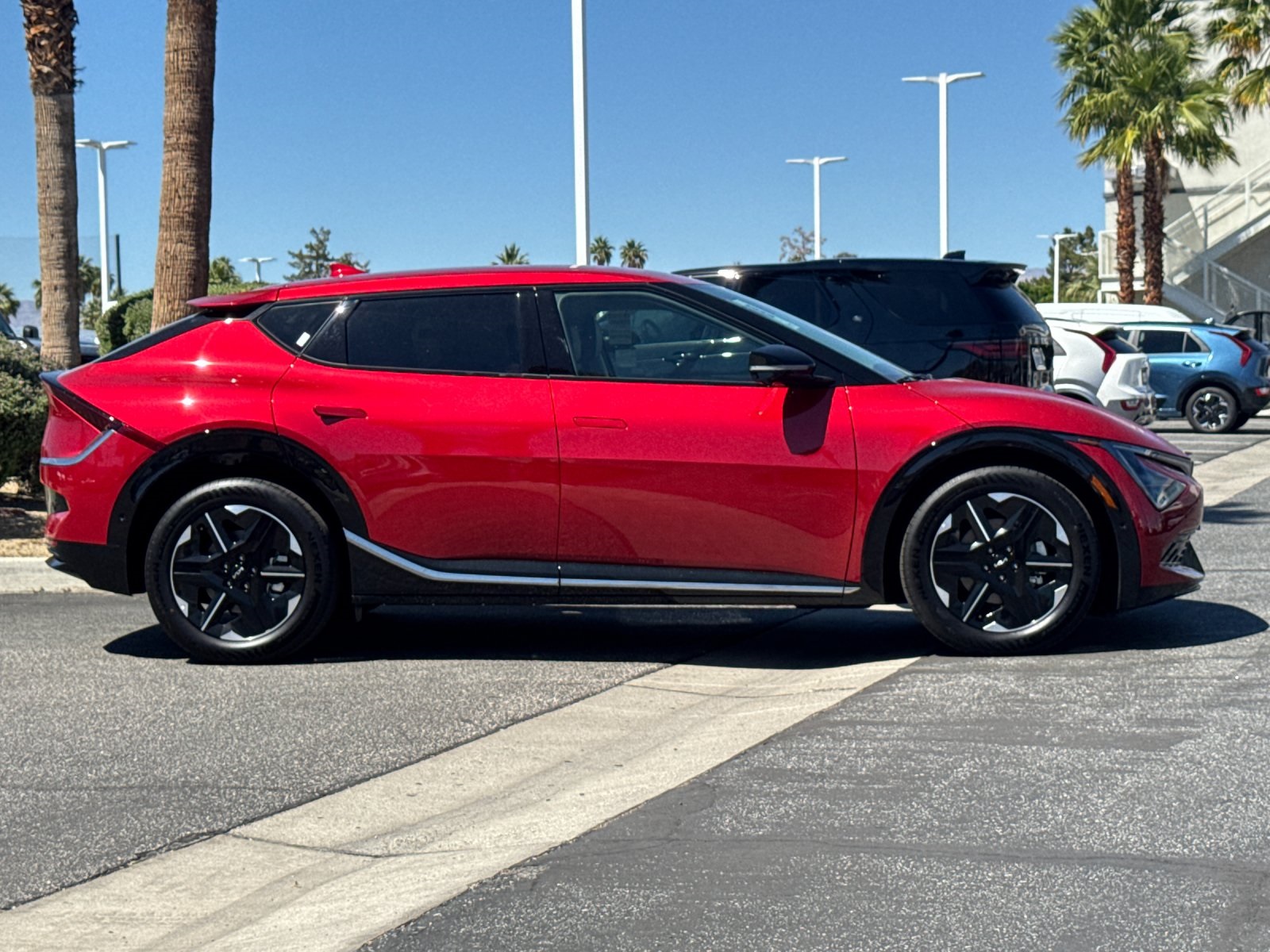 2025 Kia EV6 Wind photo 2