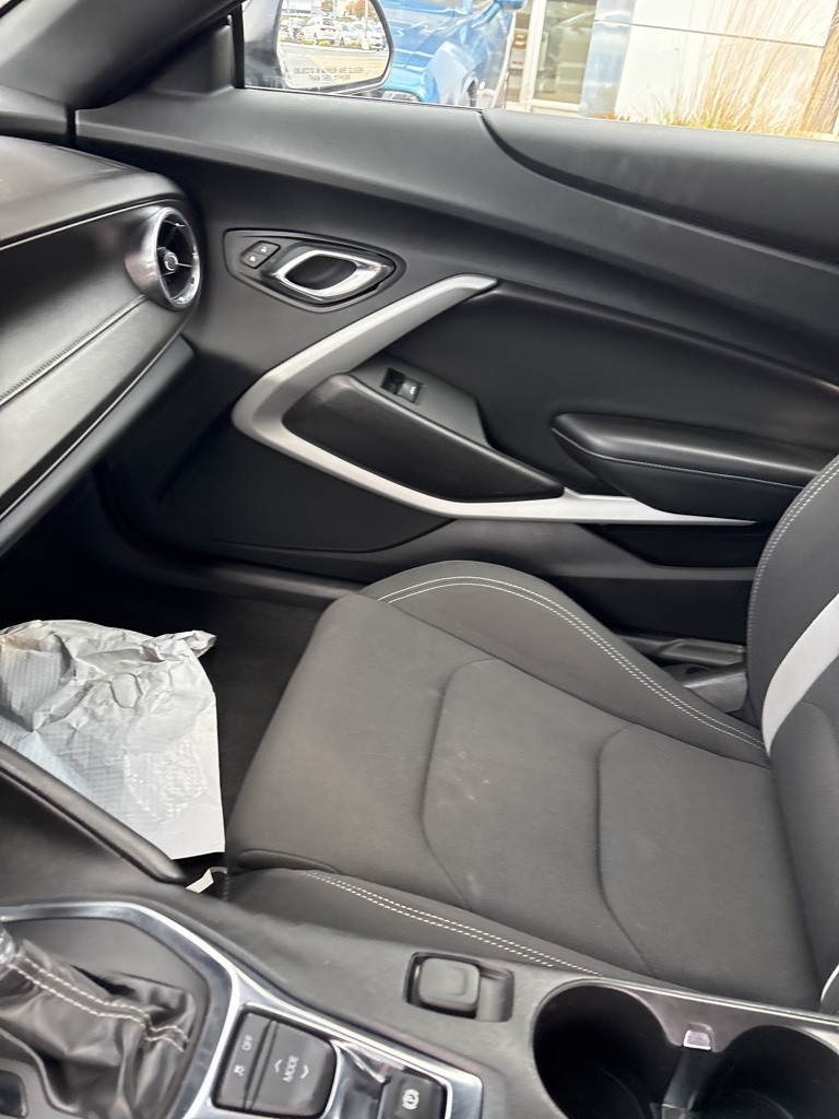 2020 Chevrolet Camaro LT1 photo 4