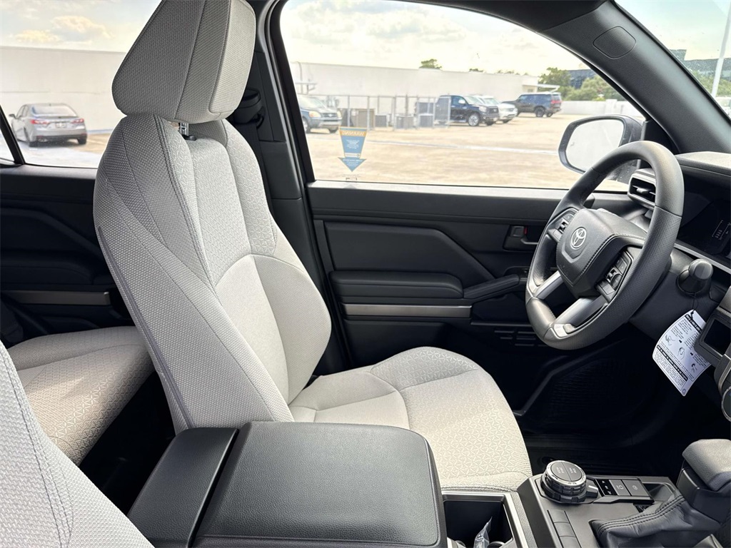 2025 Toyota 4Runner SR5 photo 9