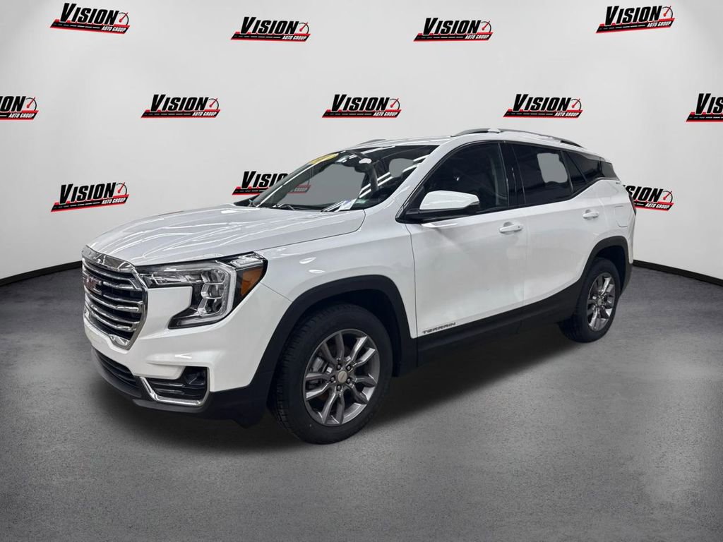 2024 GMC Terrain SLT's photo
