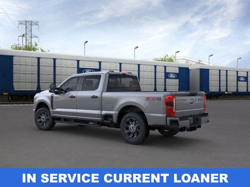 2025 Ford F-250 photo 2