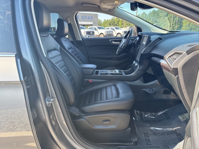 2024 Ford Edge SEL photo 17