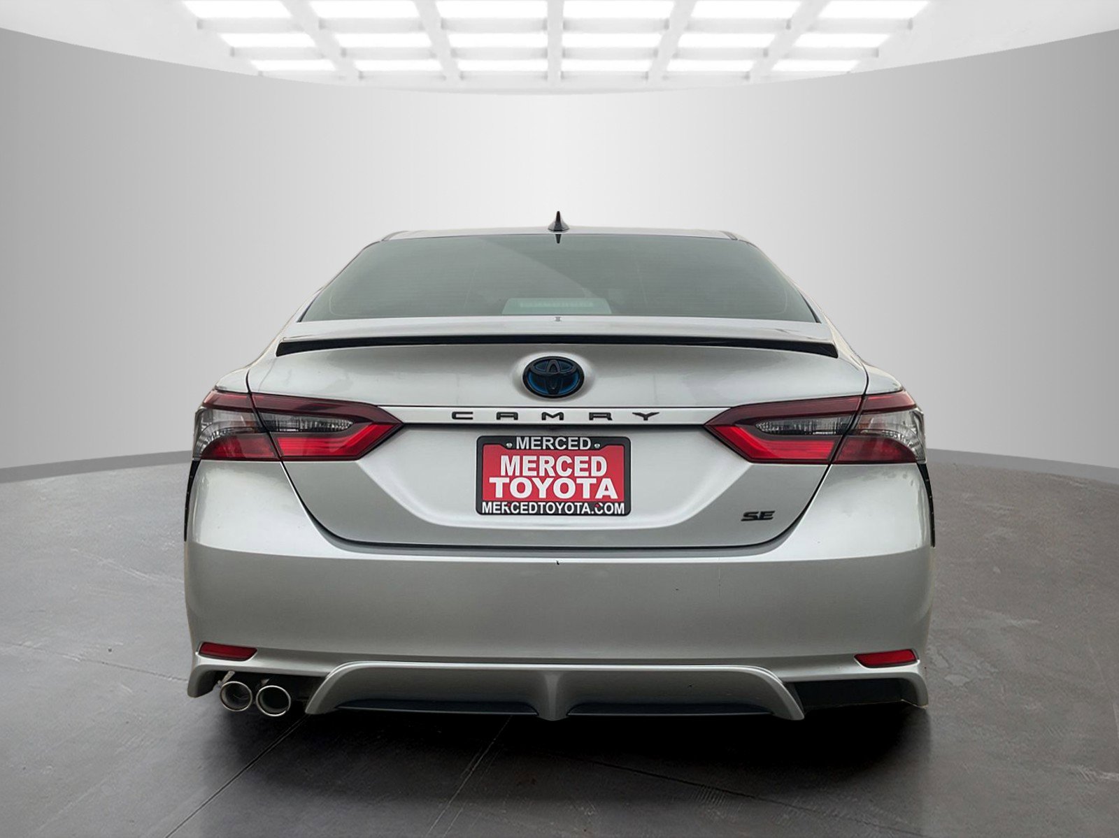2022 Toyota Camry Hybrid SE photo 4