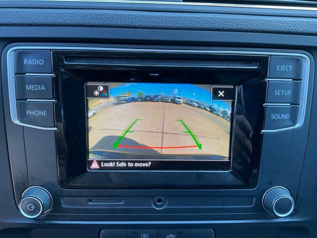 2017 Volkswagen Jetta 1.4T S photo 9
