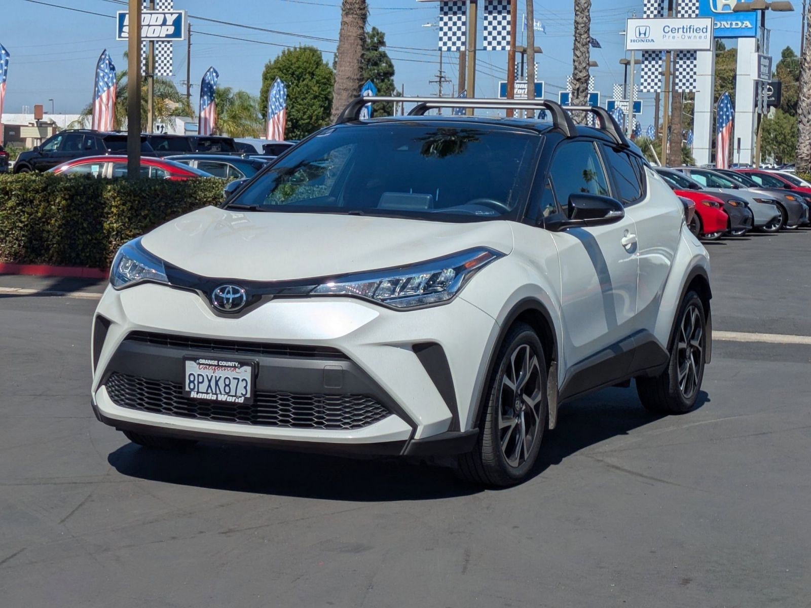 2020 Toyota C-HR LE photo 3