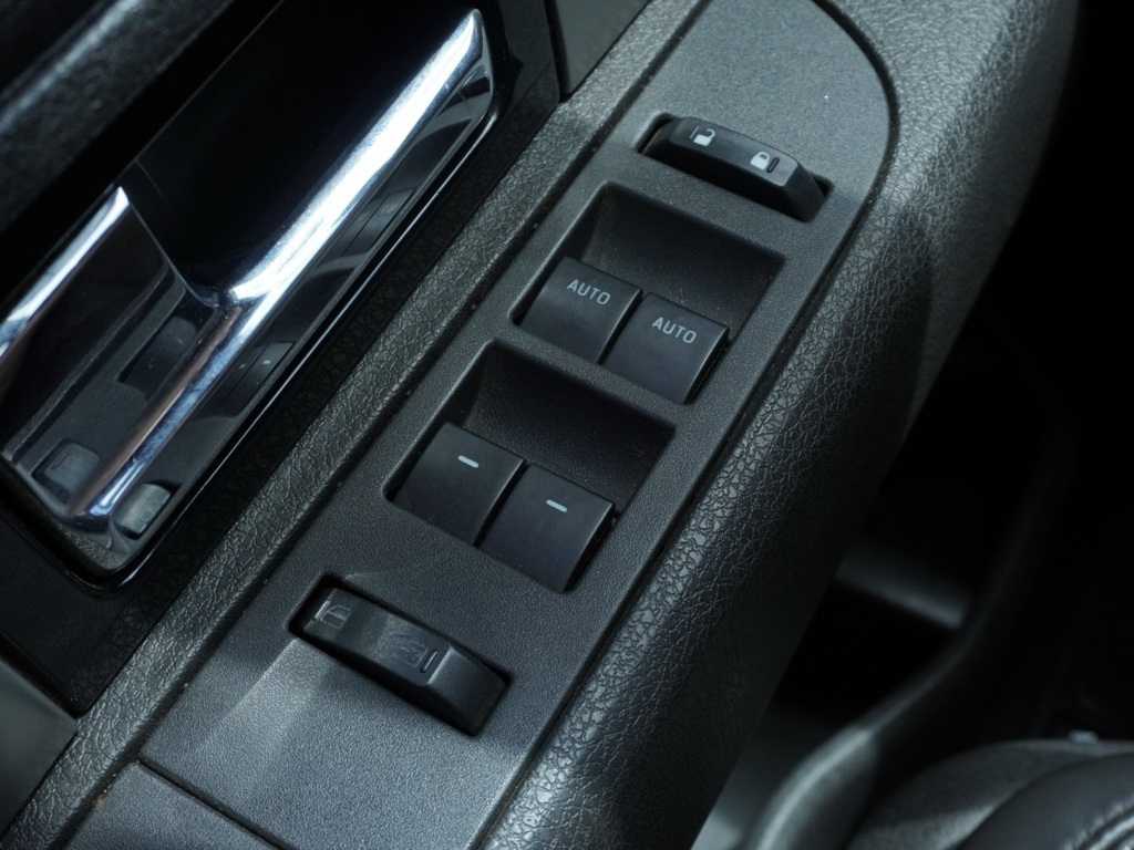 2013 Ford F-150 SVT Raptor photo 16
