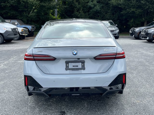 2026 Bmw 550e xDrive photo 7