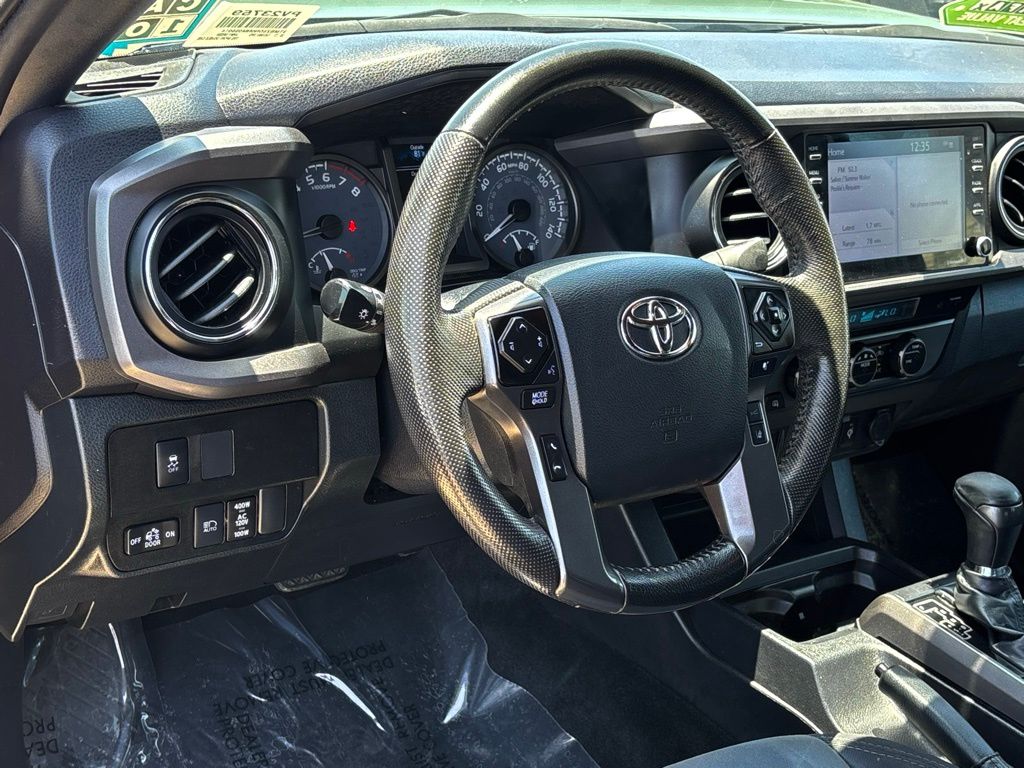 2022 Toyota Tacoma TRD Sport V6 photo 8