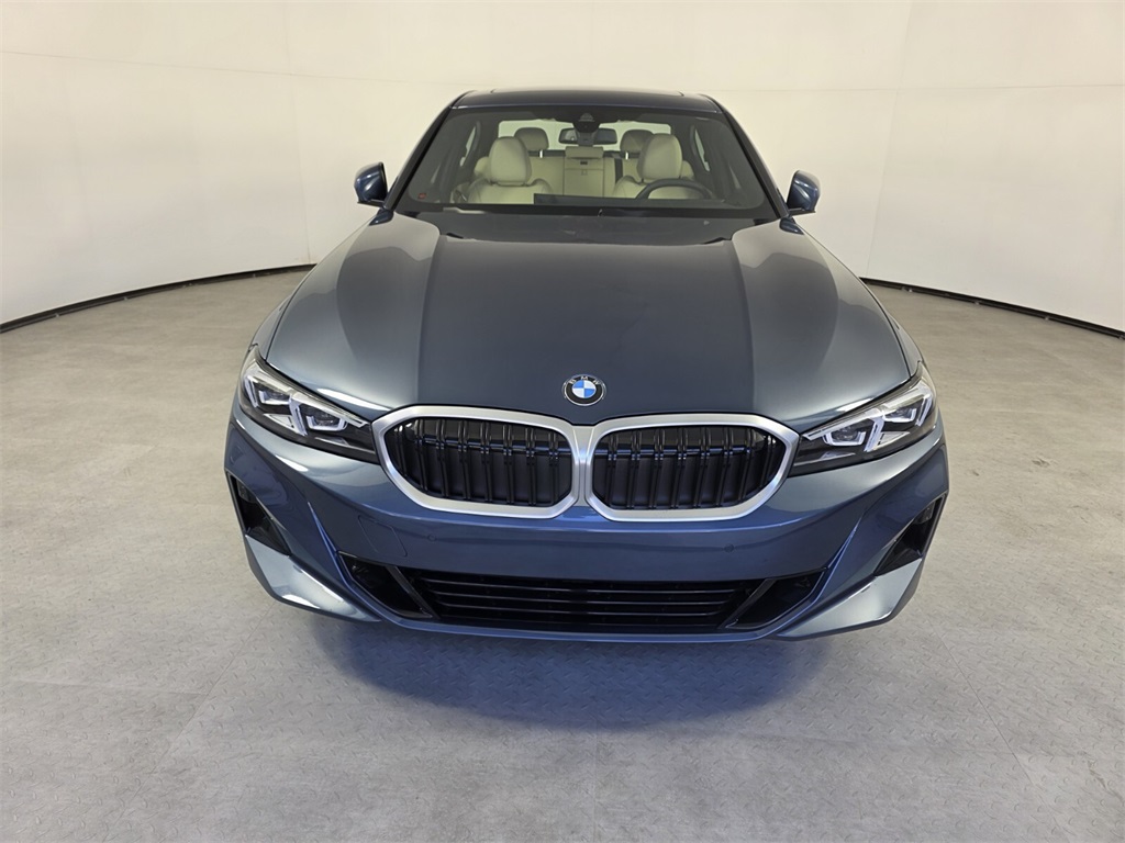 2025 Bmw 330i photo 2