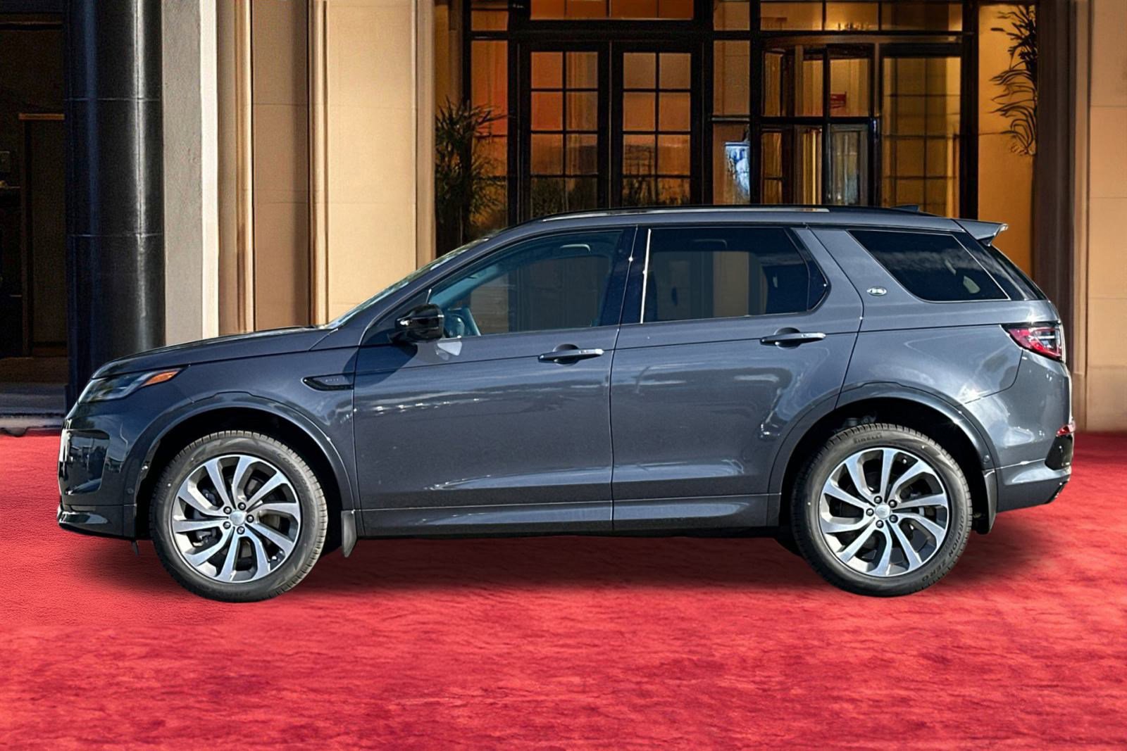 2025 Land Rover Discovery Sport S photo 2