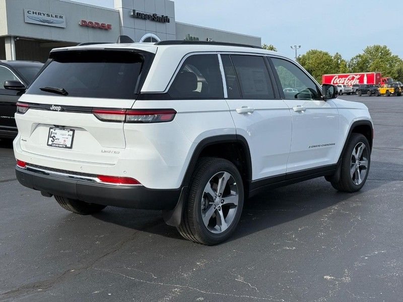 2025 Jeep Grand Cherokee Limited photo 2