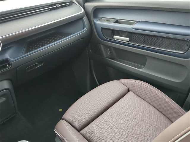 2025 Volkswagen ID. Buzz Pro Plus photo 15
