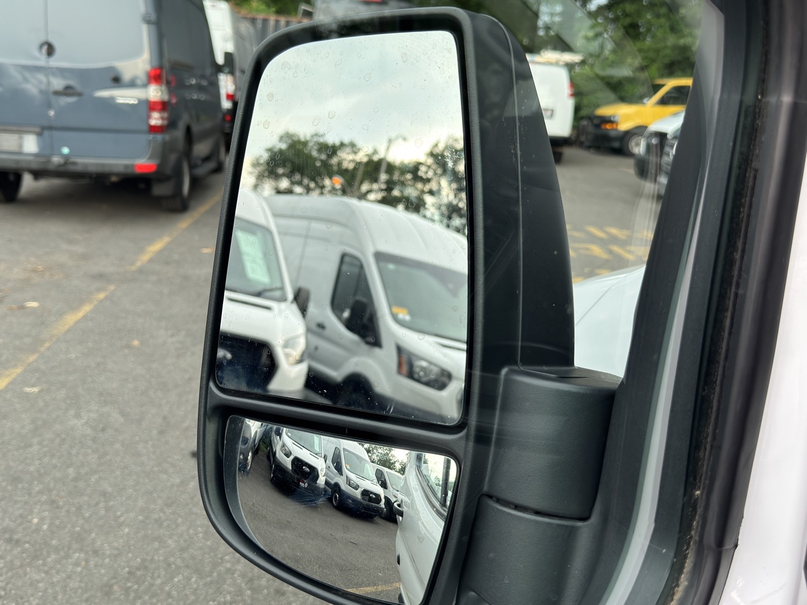 2023 Ford Transit Cargo Van photo 31