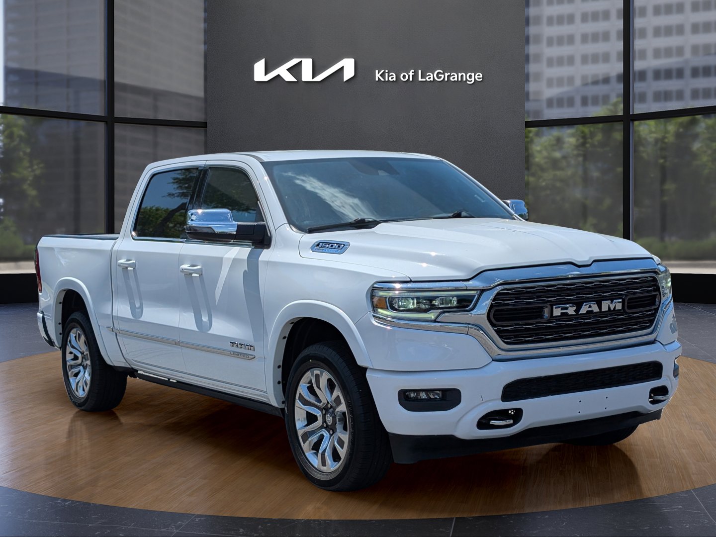 2023 Ram 1500 Limited photo 3